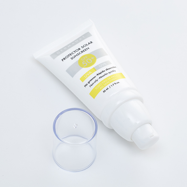 Tubo cosmético de crema solar con bomba privada de aire de plástico PE 