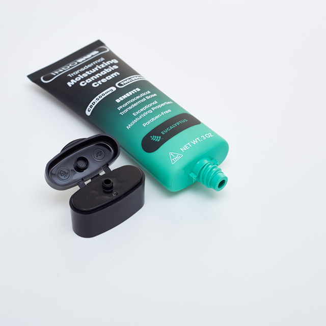 Tubo suave del apret&oacute;n del lavado de cara de la crema solar cosm&eacute;tica pl&aacute;stica del PE